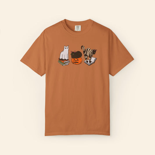 Spooky Cats Comfort Colors® Fall Bookish Shirt, Gift for Book and Cat Lovers
